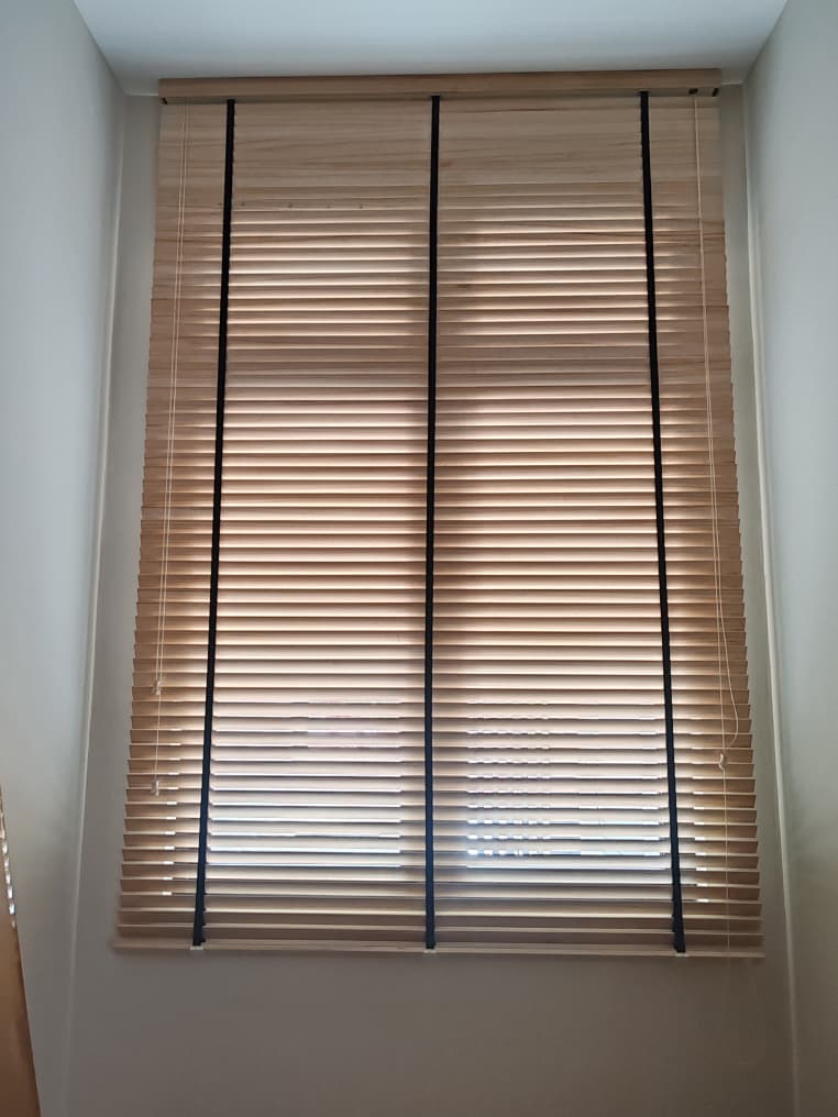 TIMBER PS BLINDS & LANTEX BLIND